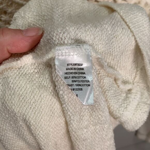 Entro boho hippie long sleeved cream colored knit lacy fringe top medium - Picture 7 of 8